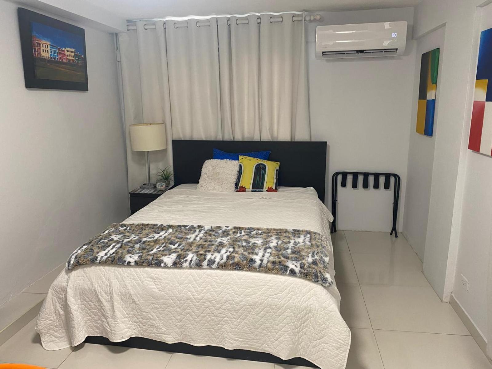 Posada Studios San Juan Luaran gambar